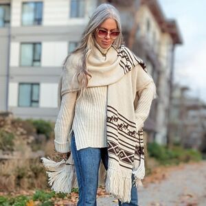 Alpaca Fringed Shawl